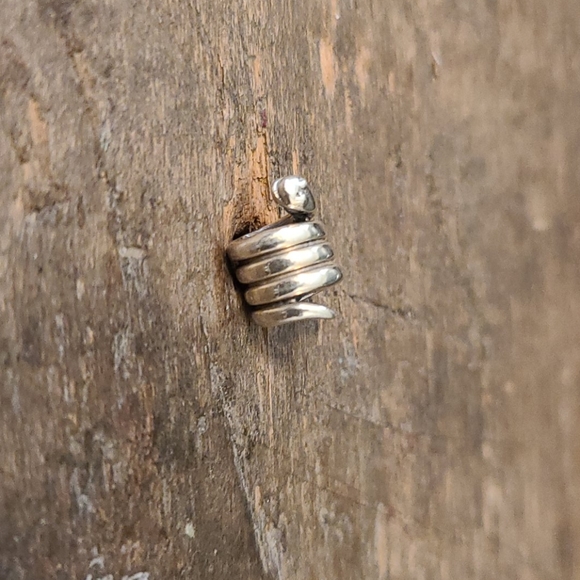 Pandora - Picture 6 of 6